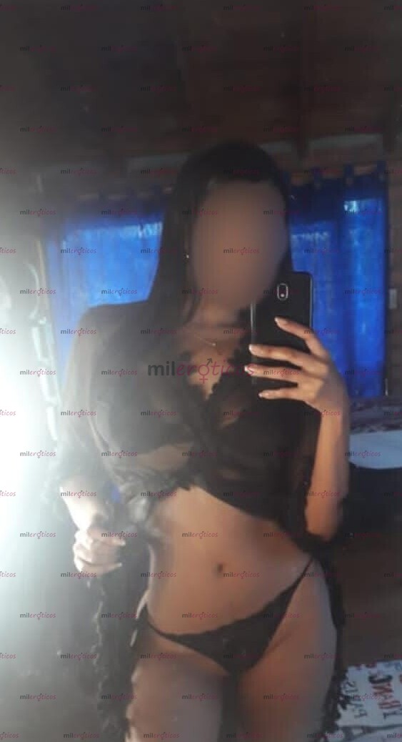 FOTOS DE MORENA DE CURVAS DEFINIDAS, SEXUAL Y MUY SEXY