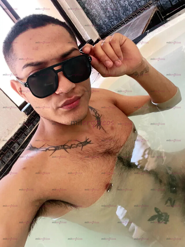 FOTOS DE ACT DE 19 CM CON GANAS DE ROMPERTE EL CULO