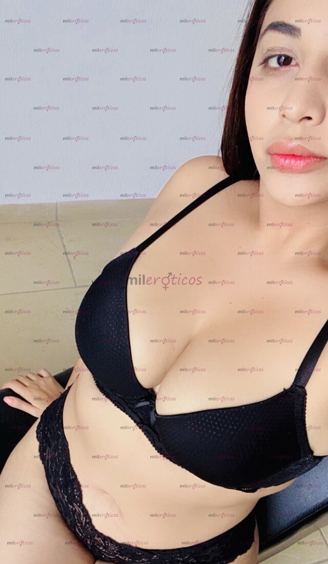 FOTOS DE BONITA, CARISMÁTICA, BUBIS GRANDES NUEVA EN EL AMBIENTE