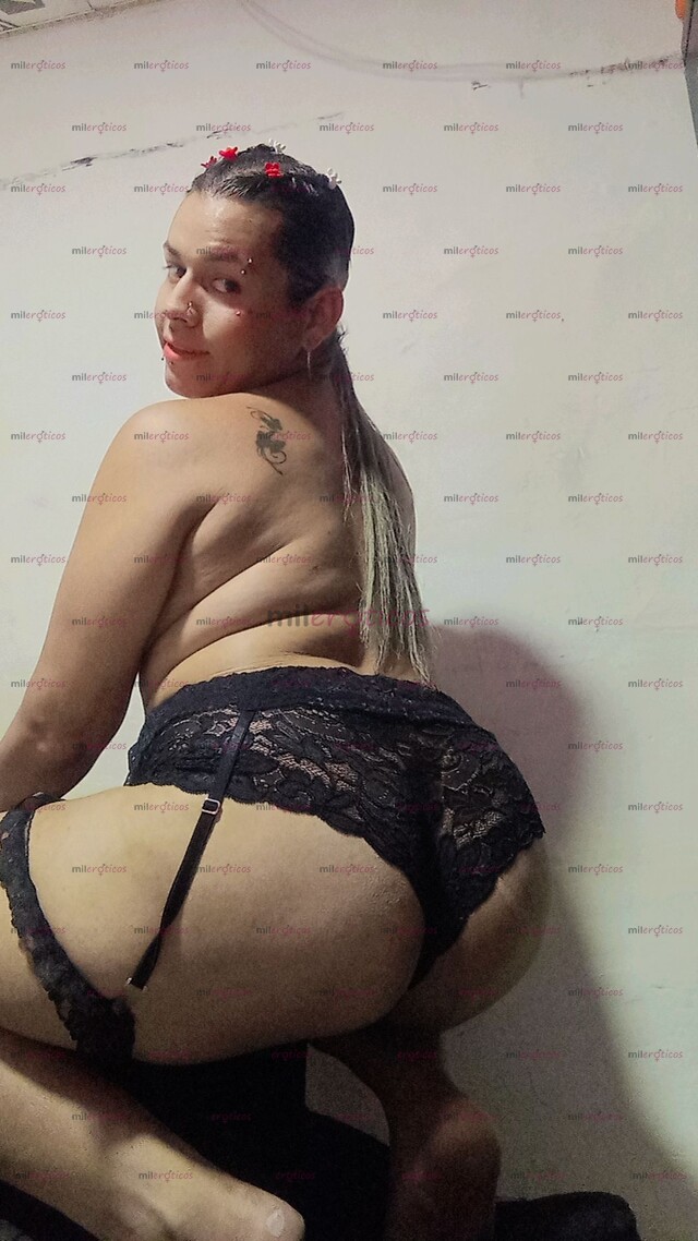 FOTOS DE HOLA MIS AMORES YEGO TU PERRITA JUGOSA Y LECHOSA MI VIDA