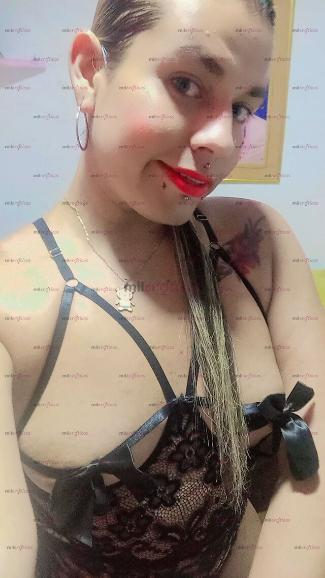 FOTOS DE HOLA MIS AMORES YEGO TU PERRITA JUGOSA Y LECHOSA MI VIDA