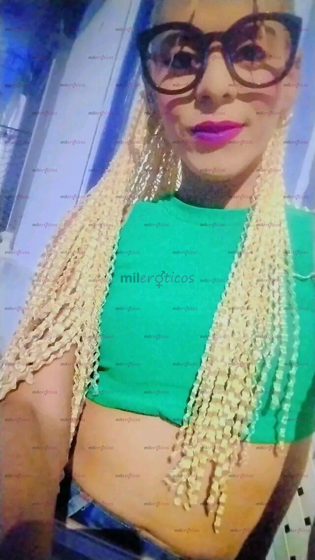 FOTOS DE SOY UNA LINDA CACHORRITA DISPUESTA A CUMPLIR TUS FANTASÍAS SEXUALES LLAMAME..