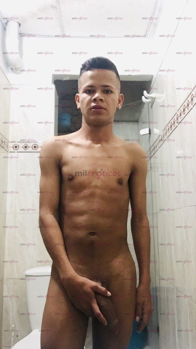FOTOS DE CHICO JOVEN DISCRETO,ARRECHO,CON SITIO DISPONIBLE