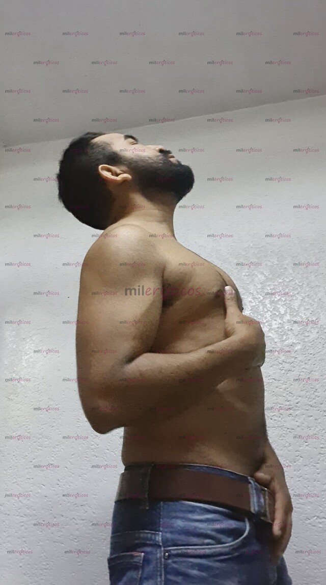 FOTOS DE NORTEÑO BARBON ACTIVO SUPER CALIENTE LISTO PARA CUMPLIR TUS DESEOS