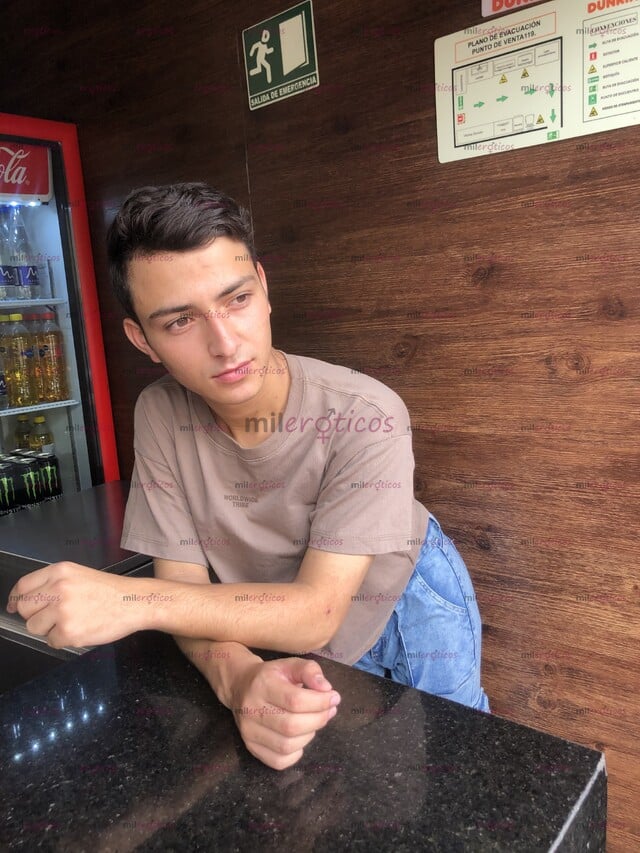 FOTOS DE ACOMPAÑANTE SERIO EDUCADO DISPONIBLE EN SITIO O DOMICILIO