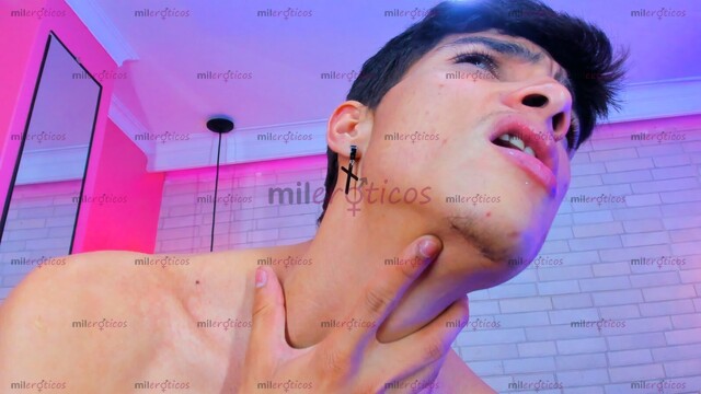 FOTOS DE JOVENCITO CON GRAN VERGA Y CHORROS DE LECHE DULCE