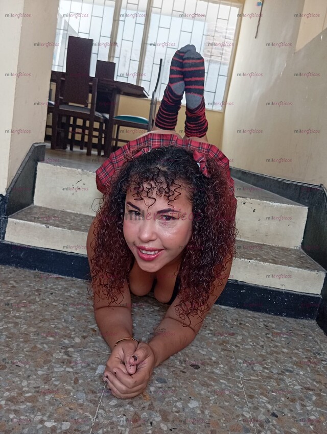 FOTOS DE DANIELA NUEVA EN SU CIUDAD CON GANAS DE MUCHO SEXO Y VERGA