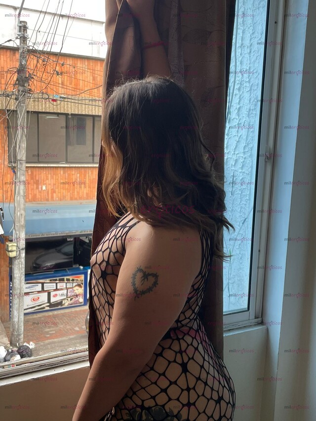 FOTOS DE VAMOS A PASARLA FULL. MONA ARDIENTE NATURAL FEMENINA. SIN COMPLICACIONES