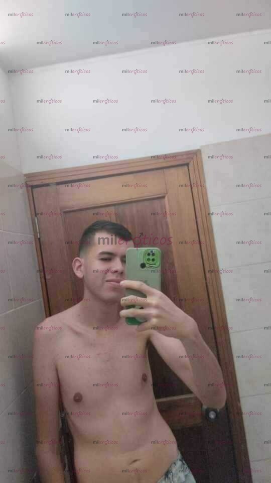 FOTOS DE HOLA SOY UN CHICO AGRADABLE Y CON MUCHAS GANAS DE DIVERTIRME