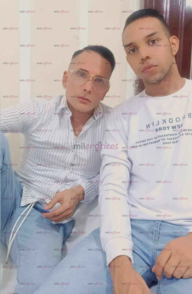 FOTOS DE SOMOS UNA PAREJA DISPUESTOS A COMPLACERTE