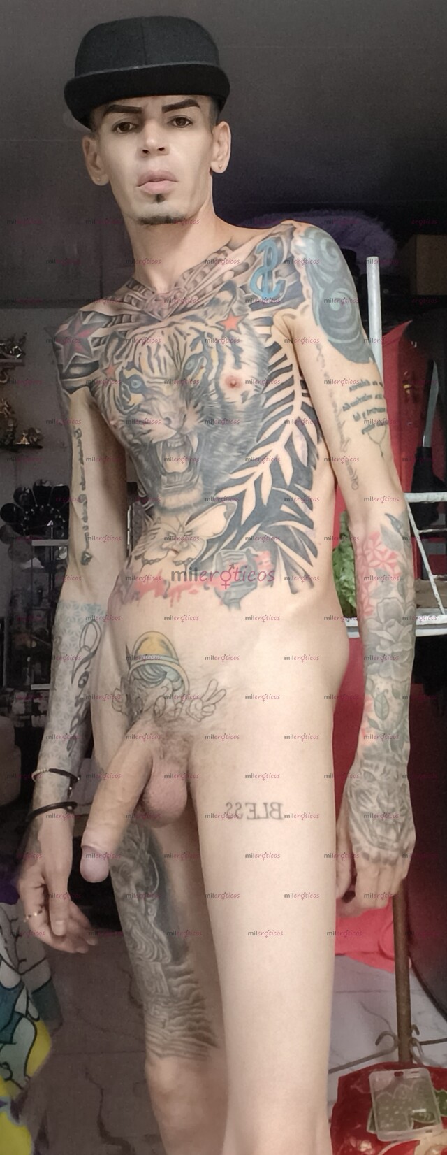 FOTOS DE FLACO TATUADO VERGON FETICHERO MORBOSO ADICTO AL CULO