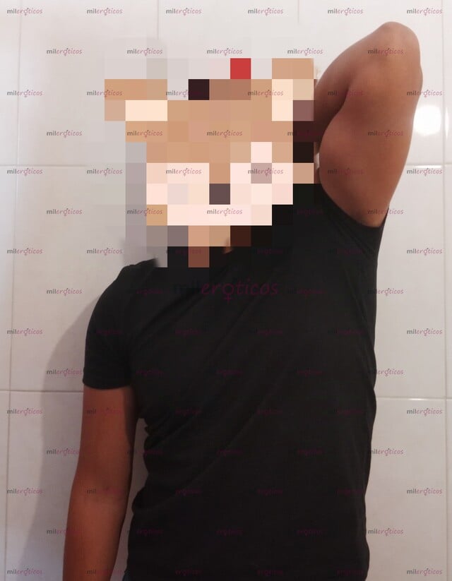 FOTOS DE JOVEN ATLETICO DISPUESTO A CUMPLIR TODAS TUS FANTASIAS