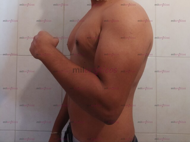 FOTOS DE JOVEN ATLETICO DISPUESTO A CUMPLIR TODAS TUS FANTASIAS