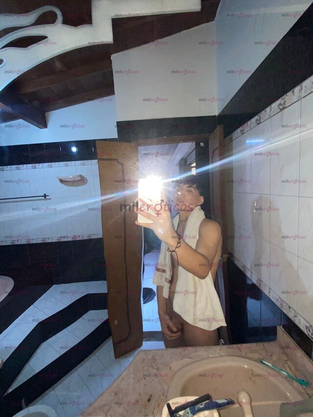 FOTOS DE CHICO DISPONIBLE CALIENTE 100% REAL CON MUCHA LECHE POCOS DIAZ