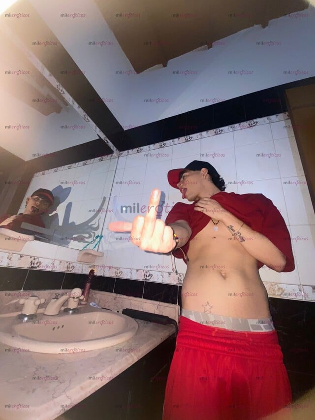 FOTOS DE CHICO DISPONIBLE CALIENTE 100% REAL CON MUCHA LECHE POCOS DIAZ