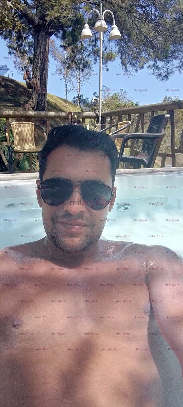 FOTOS DE HOMBRE SEXY Y APASIONADO LISTO PARA COMPLACERTE