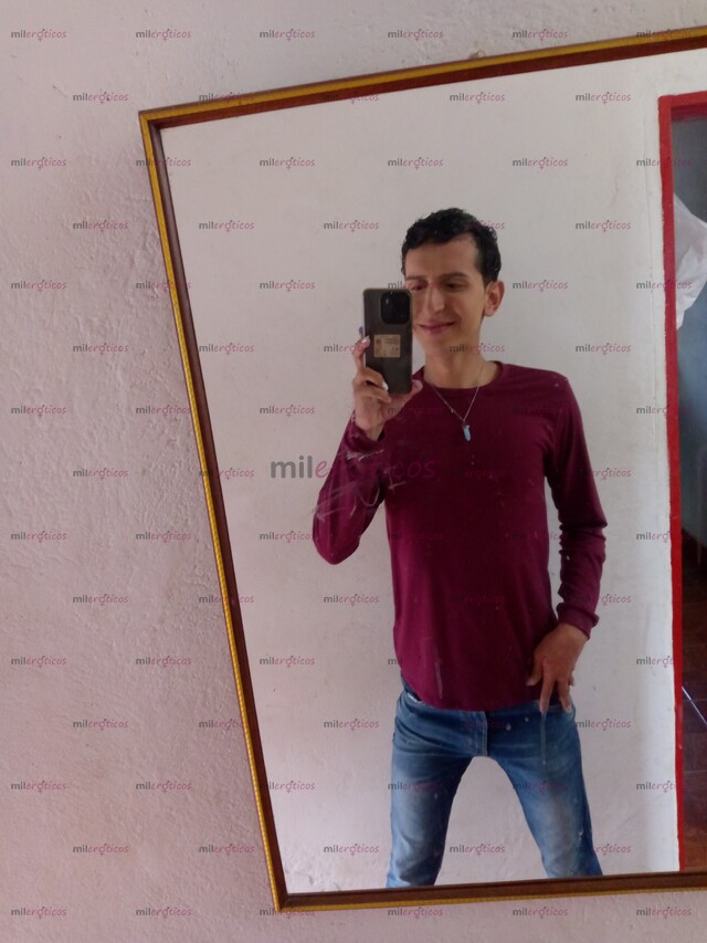 FOTOS DE HOLA SOY LA MARIPOSA DEMASIADO ARRECHA DAME TU LECHE