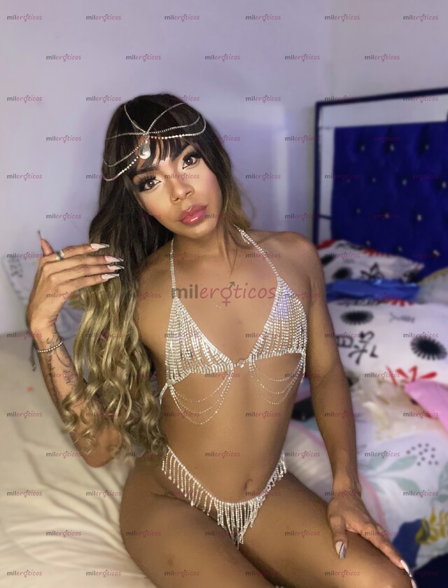 FOTOS DE ARDIENTE Y SENSUAL UNA CHICA DELGADA Y FEMENINA TODO LO QUE ESTÁS BUSCANDO