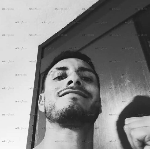 FOTOS DE SOY UN CABALLERO CON CLASE, SOY RESPETUOSO Y MUY ASEADO PRUEBA ESTE POLLITO. MMM