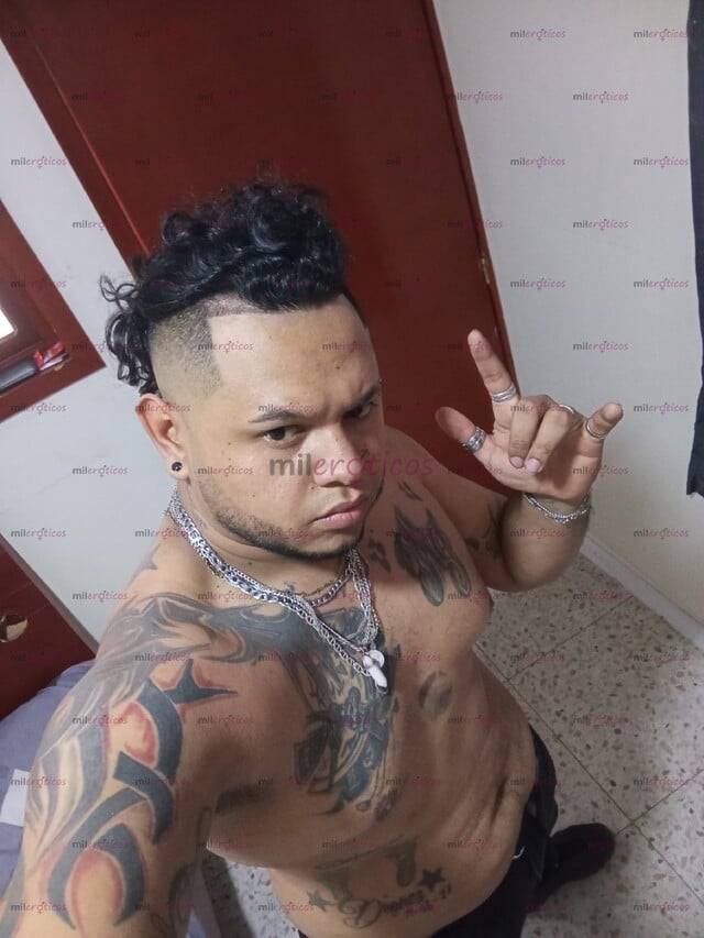 FOTOS DE HOLA UN GUSTO EL POETA XXX ESTÁ DE NUEVO PARA COMPLACERTE TODA MAMASITA RICA