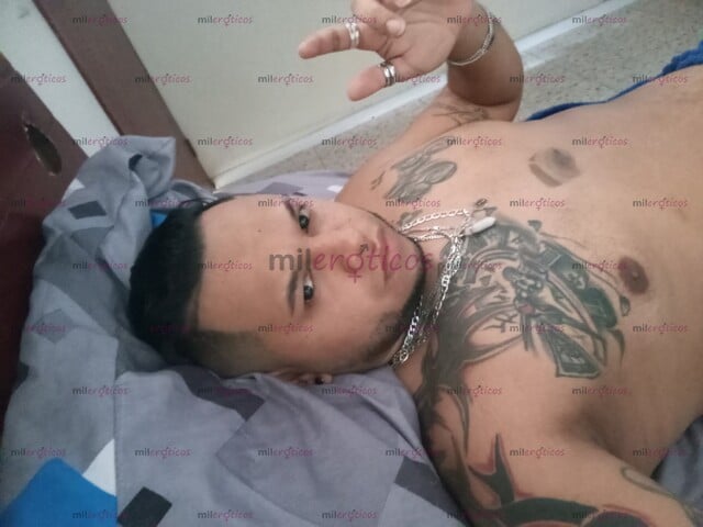 FOTOS DE HOLA UN GUSTO EL POETA XXX ESTÁ DE NUEVO PARA COMPLACERTE TODA MAMASITA RICA