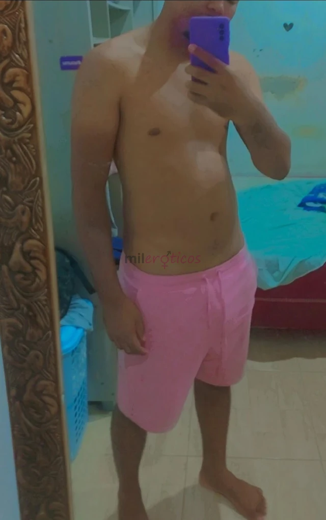 Ola estou disponivel para realizar todos seus desejos e fetchs sigilo total em off tudo e mais gostoso moreno alto do corpo magro cheirosopara mas inf...