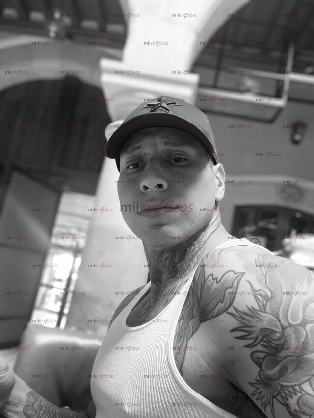 FOTOS DE RUDO Y CARIÑOSO A LA VEZ, VARONIL COMPLACIENTE