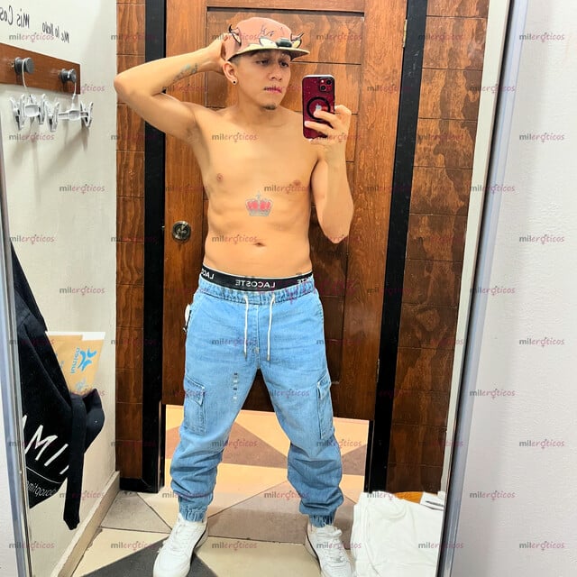FOTOS DE BISEXUAL CON VERGA GRUESA Y HUEVOS GRANDES PARA DARTE RICO