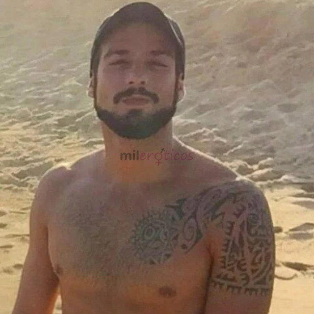 Ola sou o athos tenho 28 anos 1 77 altura 70 kg 100 ativo branco bronzeado de praia malho frequentemente surfo baiano gato com um delicioso dote de 20...