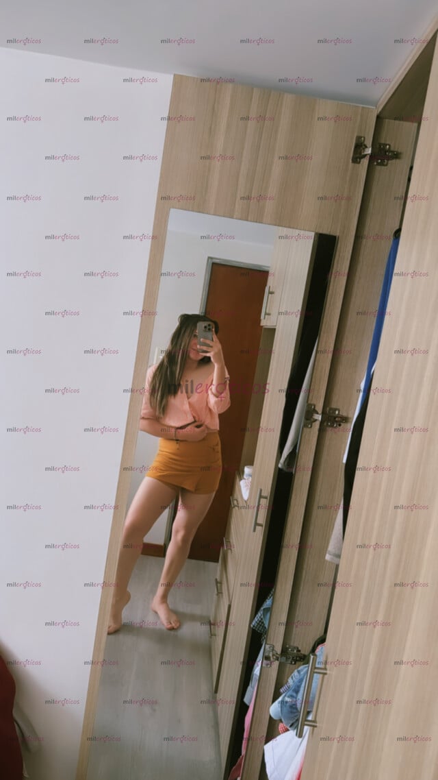 FOTOS DE ANDREA TIERNA Y JOVIAL, TRANQUILA Y DIVERTIDA.