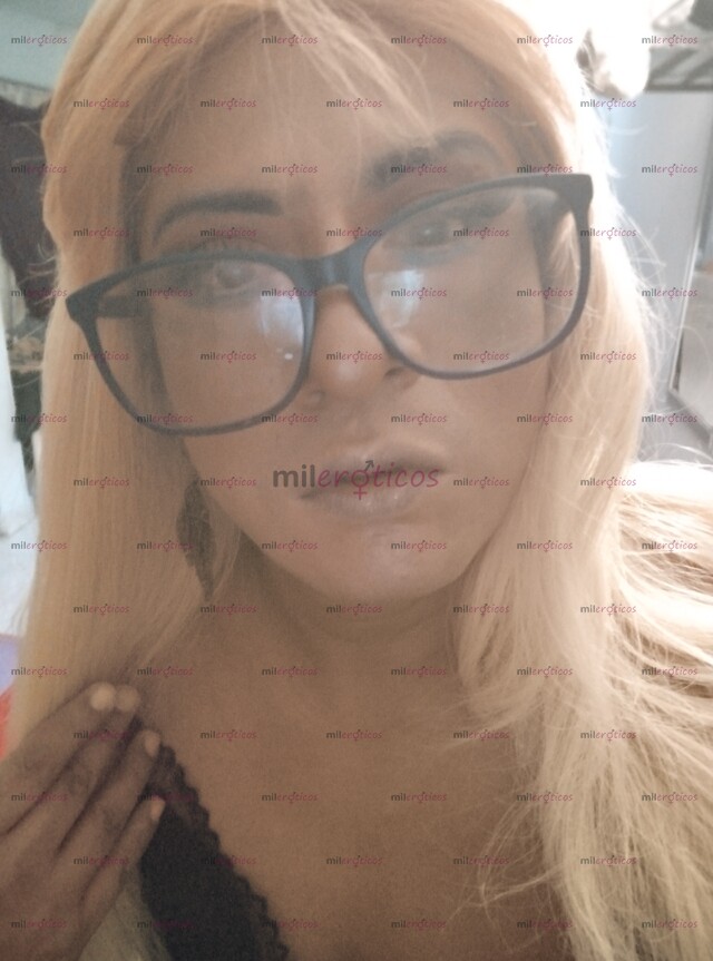 FOTOS DE CHICA TV OFRECE SU SERVICIO DISCRETO COMO MASAJISTA