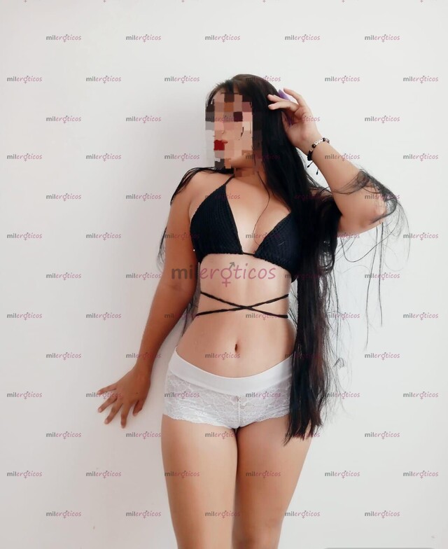 FOTOS DE HOLA AMOR SOY ALEXA LA CHICA DEL PELO LARGO BIEN CALIENTE Y ARRECHA EN LA CAMA