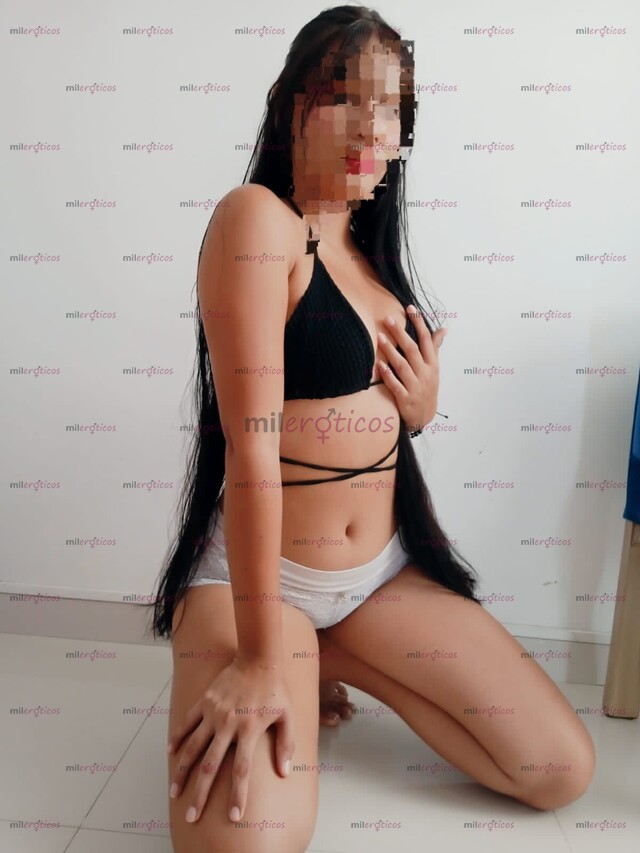 FOTOS DE HOLA AMOR SOY ALEXA LA CHICA DEL PELO LARGO BIEN CALIENTE Y ARRECHA EN LA CAMA