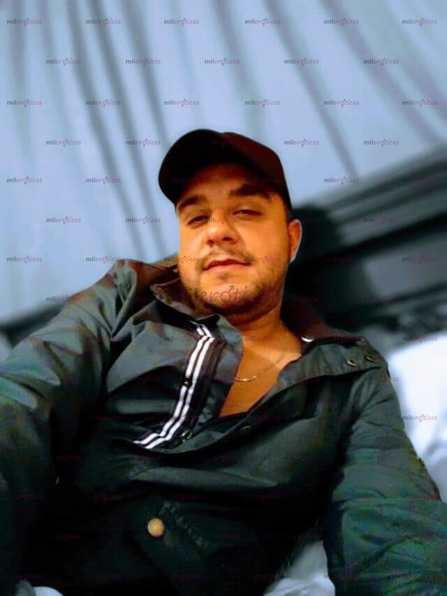 FOTOS DE HOMBRE DOTADO BUSCA MUJERES NATURALS PARA SEXO CASUAL