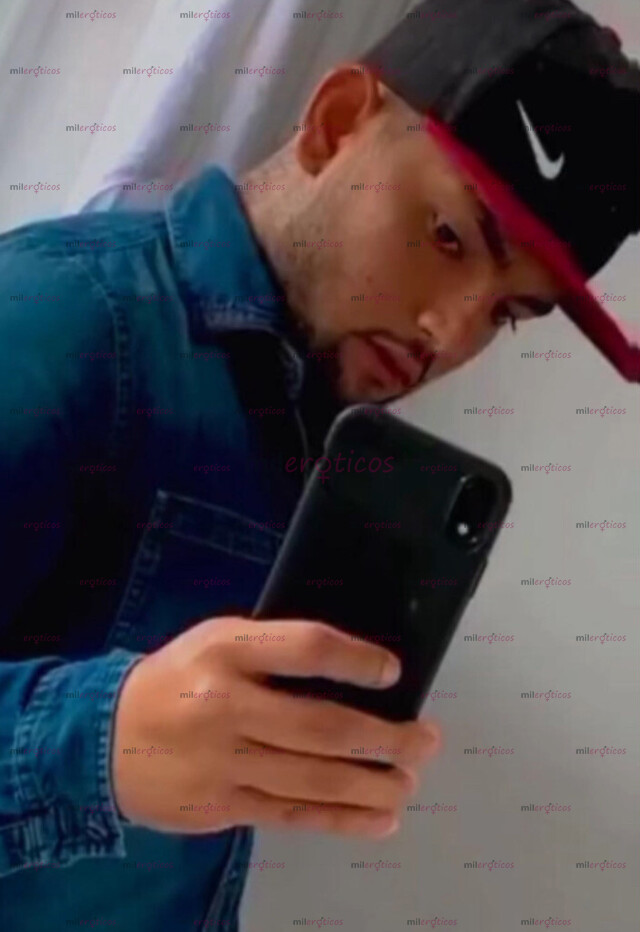 FOTOS DE HOMBRE GUAPO VISITANDO LA CIUDAD WHATSAPP 57 333 2587840