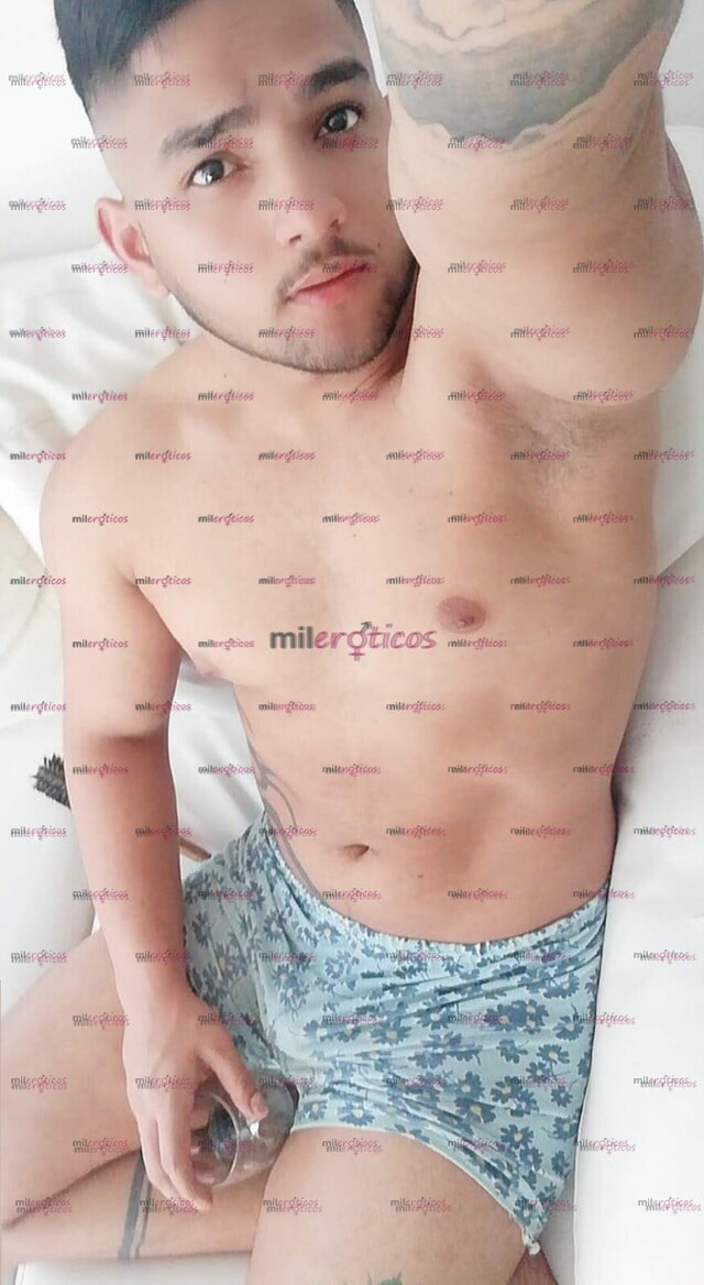 FOTOS DE HOMBRE GUAPO VISITANDO LA CIUDAD WHATSAPP 57 333 2587840