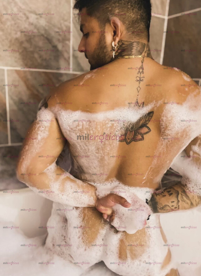 FOTOS DE HOMBRE GUAPO VISITANDO LA CIUDAD WHATSAPP 57 333 2587840