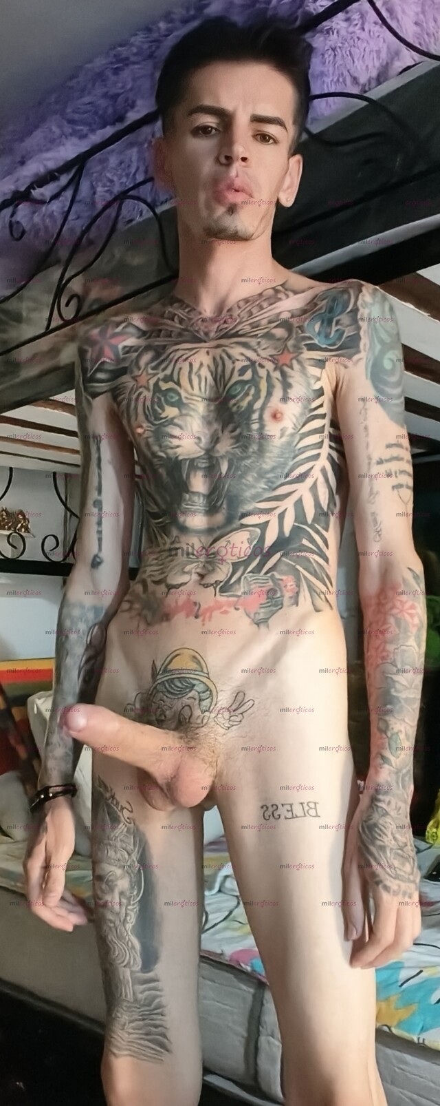 FOTOS DE FLACO ACTIVO SERIO MORBOSO BLANCO TATUADO VERGON