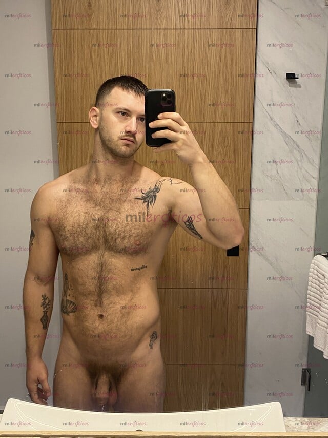 FOTOS DE ERIK. SEXY ATLÉTICO Y MUY GUAPO. LO MEJOR QUE HAY