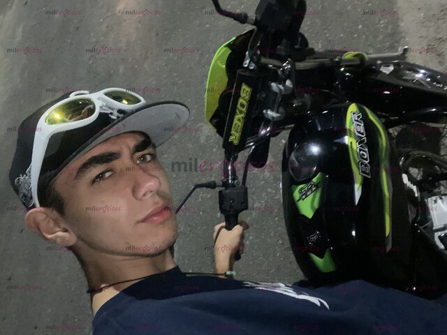 FOTOS DE BLANQUITO PASIVO DE 19 AÑOS COMPLACIENTE