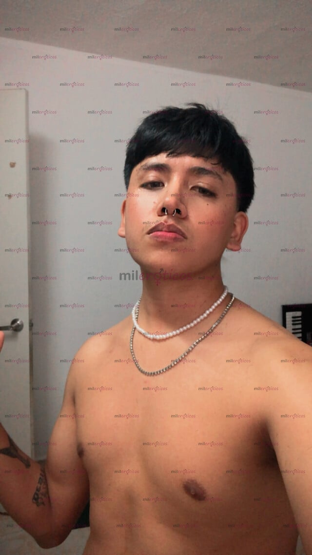 FOTOS DE COLOMBIANO, ME LLAMO JOHN UN CHICO DE 20 AÑOS, ESTOY INTERESADO EN COMPLACERTE