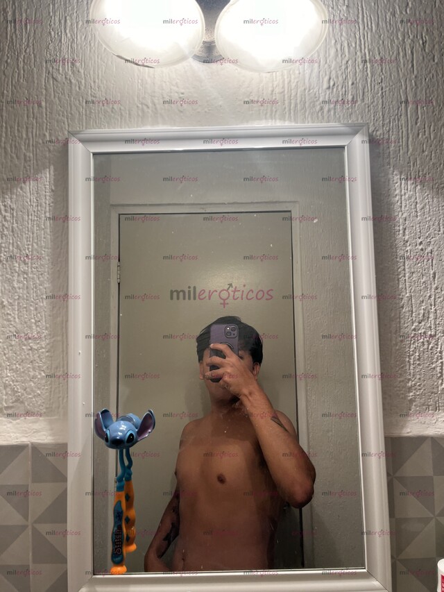 FOTOS DE COLOMBIANO, ME LLAMO JOHN UN CHICO DE 20 AÑOS, ESTOY INTERESADO EN COMPLACERTE