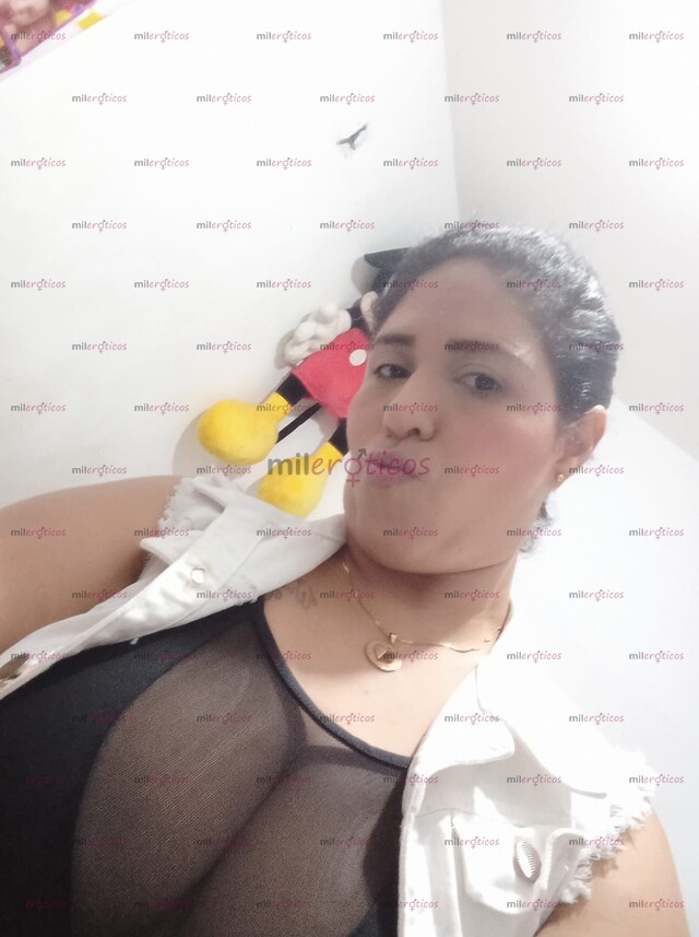 FOTOS DE HERMOSA MORENA TROZUDA COSTEÑA PARA COMPLACERTE SIN AFANES