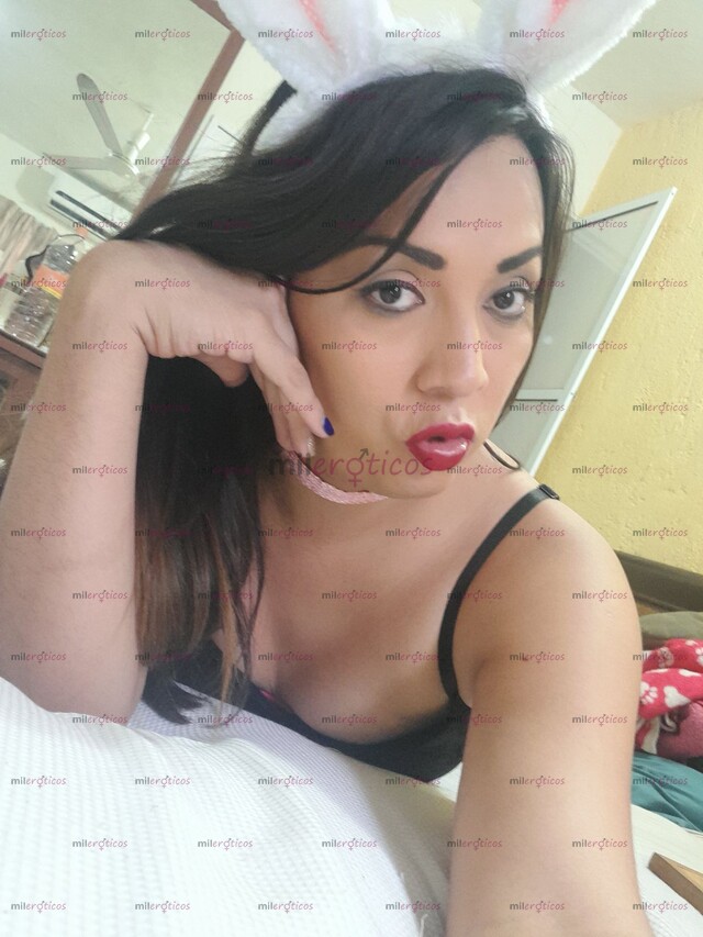 FOTOS DE HERMOSA CONEJITA CON UNA ZANAHORIA DE 22 CM VEN Y CÓMETELA TODA