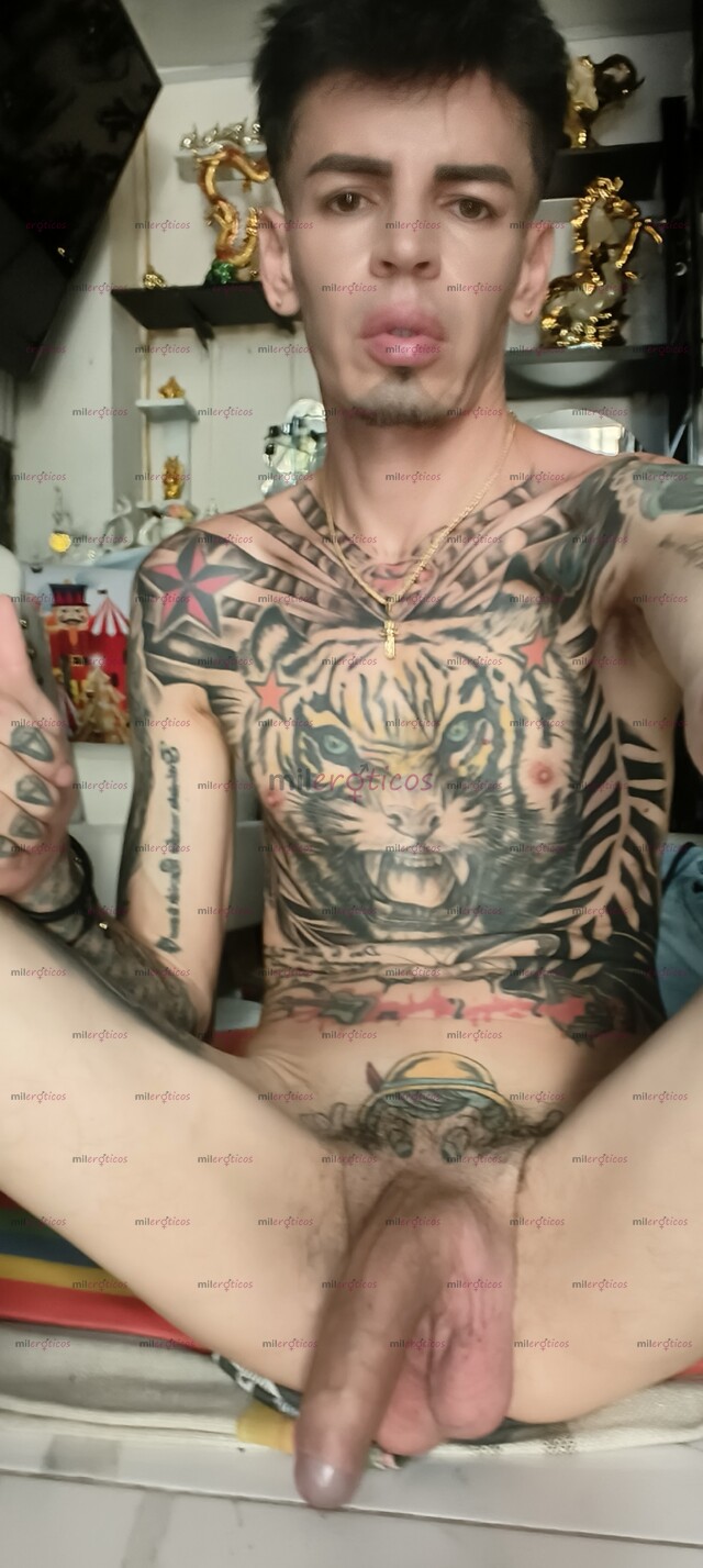 FOTOS DE FLACO BLANCO ACTIVO MACHITO VERGON TATUADO