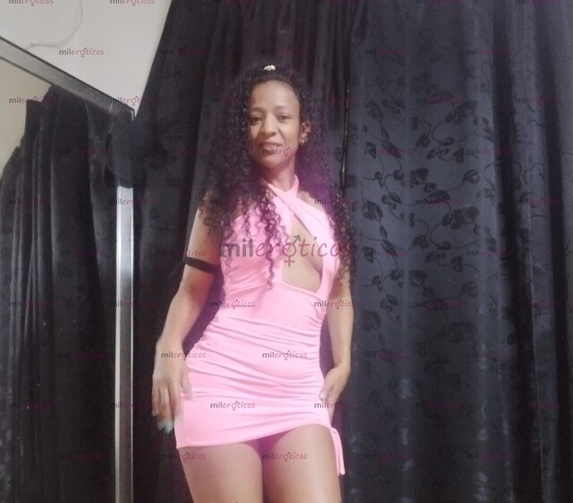 FOTOS DE SOY NAOMI VEN Y DISFRUTA MIS CALIENTES PACIONES