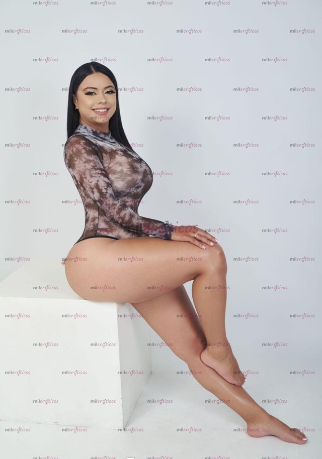 FOTOS DE MELANY APASIONADA NALGONA PARA QUE TE DELEITES DÁNDOME DE PERRITO PAPASITO!!