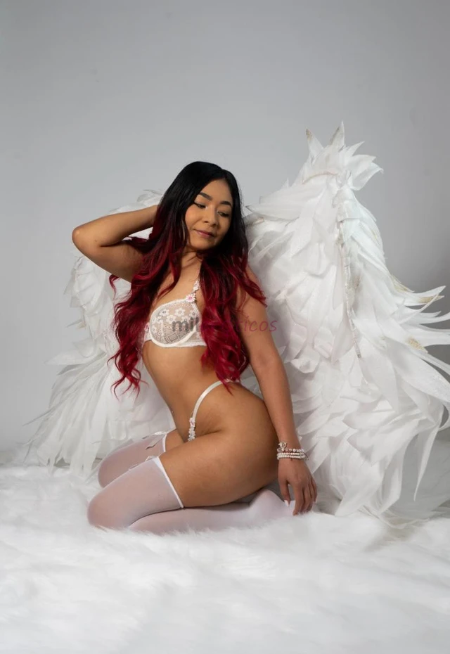 Hola soy danna si quieres desconectar totalmente de la rutina diaria solo tienes que venir a verme y veras lo complacido que quedaras mis caricias te...