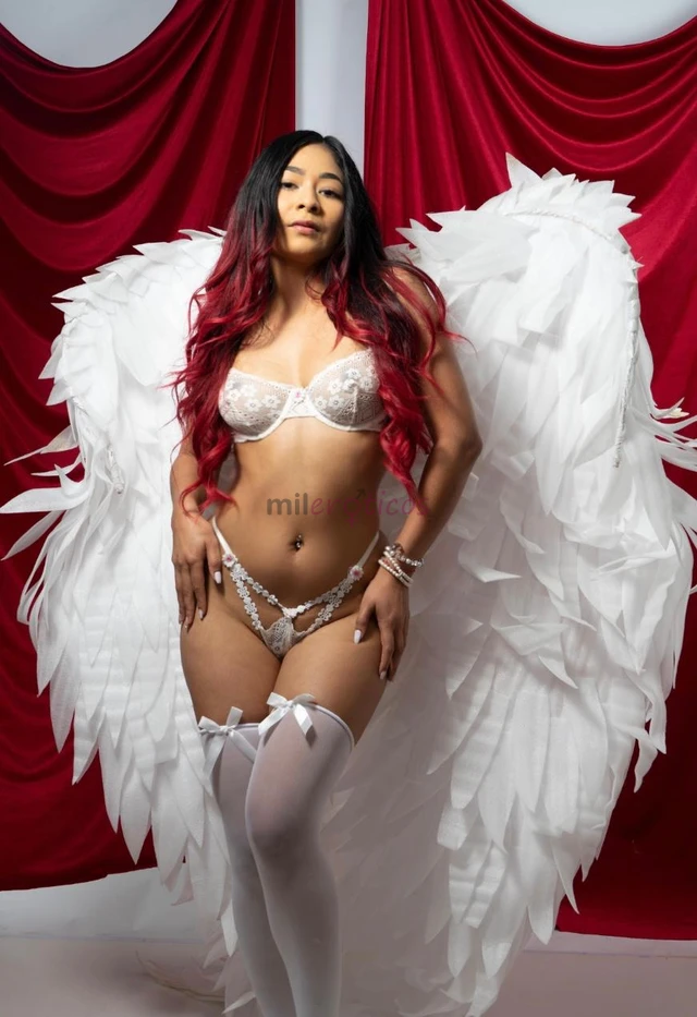 Hola soy danna si quieres desconectar totalmente de la rutina diaria solo tienes que venir a verme y veras lo complacido que quedaras mis caricias te...