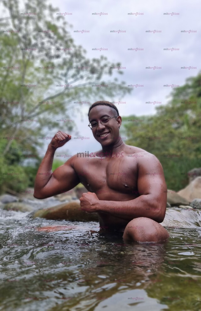 FOTOS DE MASAJISTA BLACK PASIVO Y CULON ( VENTA DE CONTENIDO )